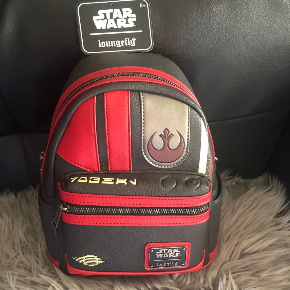 NWT Loungefly Disney Star Wars Jedi Rebel Pilot Poe Dameron Mini Backpack Red